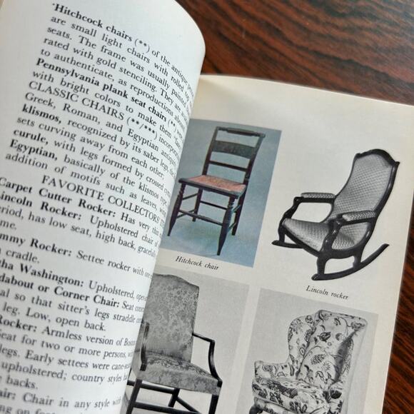 Vintage 1967 Golden Guide to American Antiques Book - Excellent Condition - Picture 5 of 6